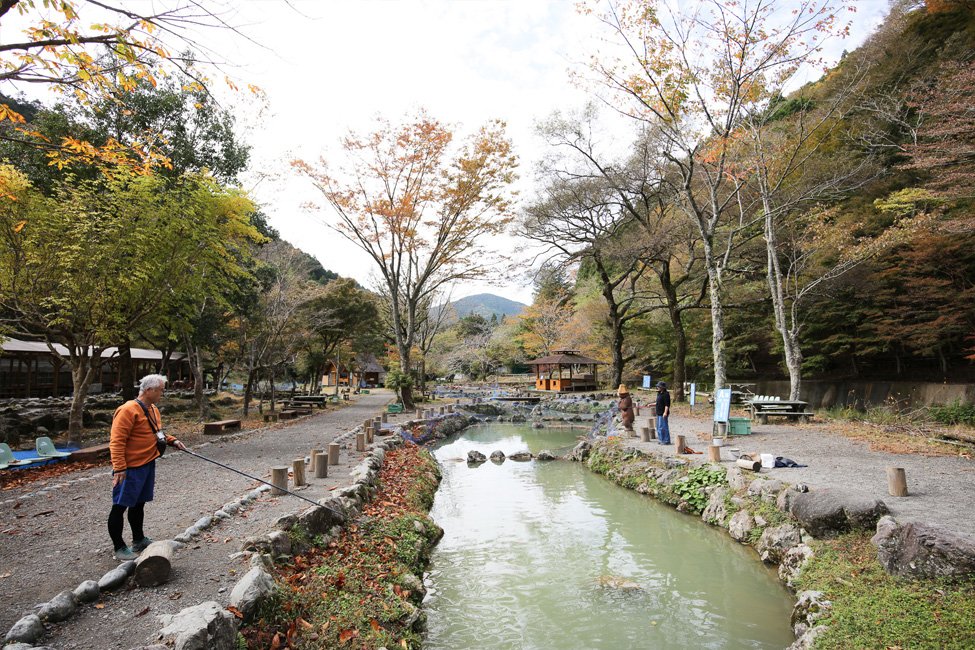 やまめ平の釣り堀